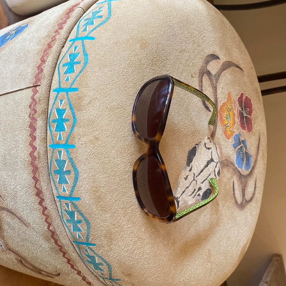 Coach sunglasses excellent condition like brand new